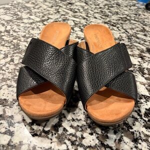 Vionic wedge sandals